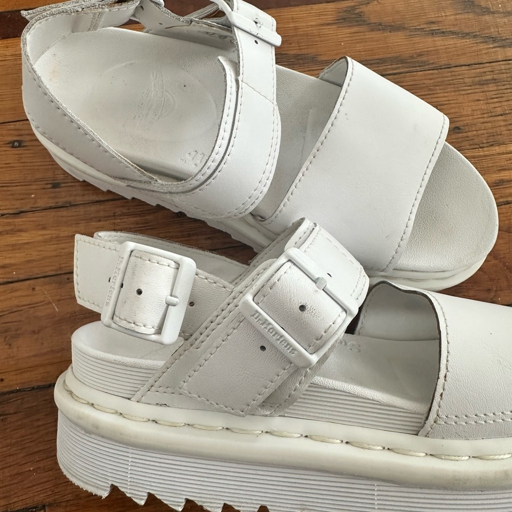 Dr. Martens Voss Mono Hydro Leather Strap Sandals - Picture 4 of 5